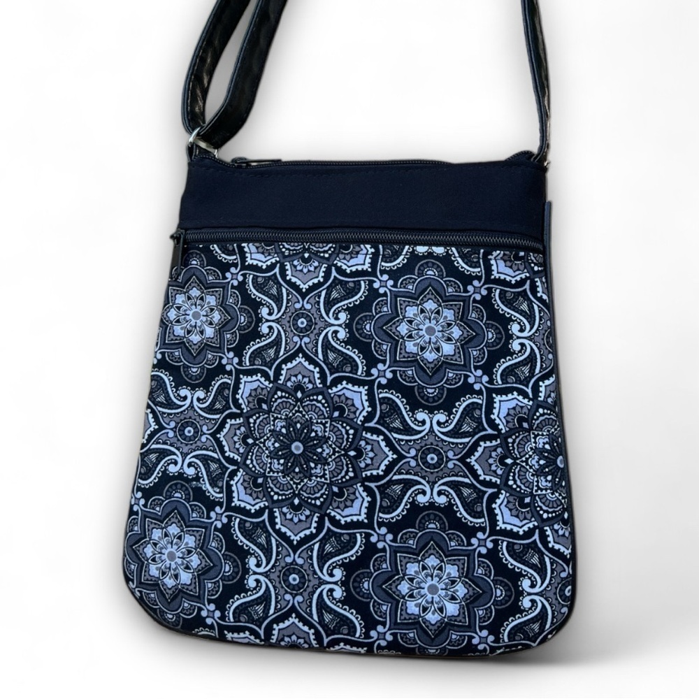 Top Notch by Design Hand Black & White Vegan Leather Crafted Cloth Bag Purse